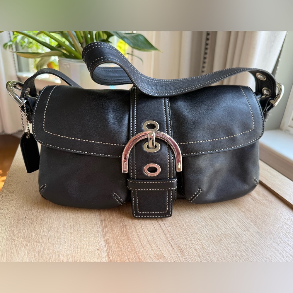 Vintage Coach Y2K soho buckle pocket bag 9434 black